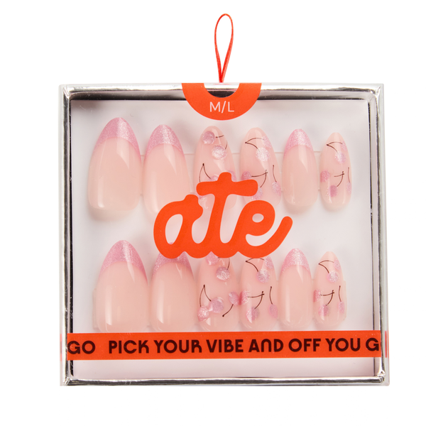 ATE Press On Nails Sweet Nothing M/L, herbruikbare press-on nagels met blush basis en roze french tip
