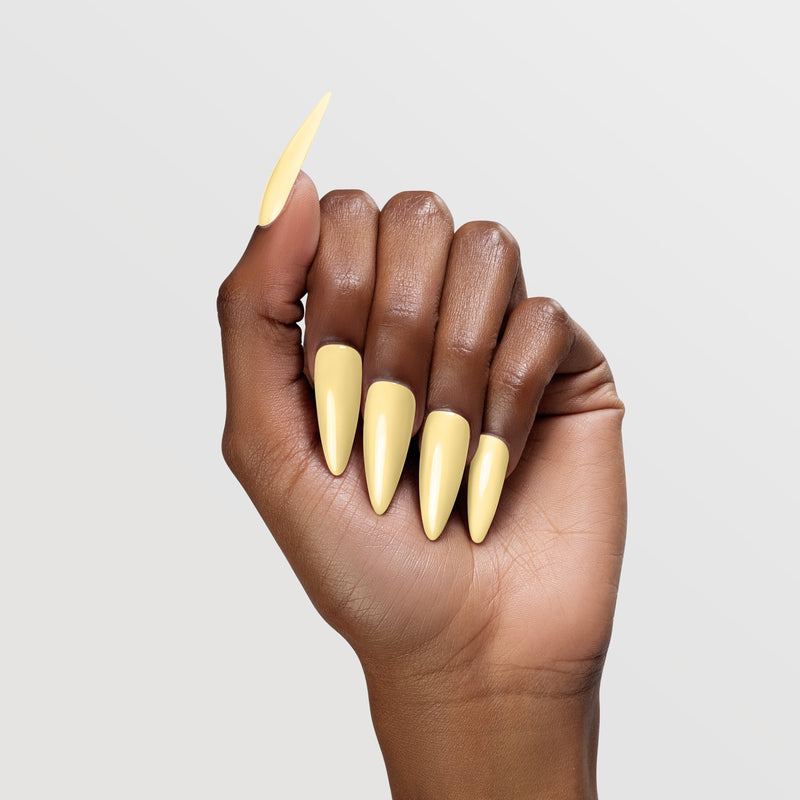 Chaun Legend gellak Focus On Me op de nagel