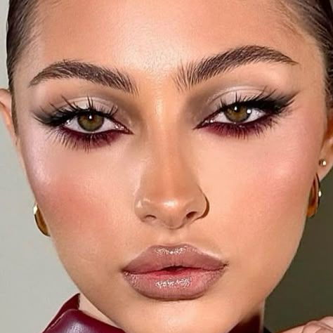<h2>New Makeup</h2>