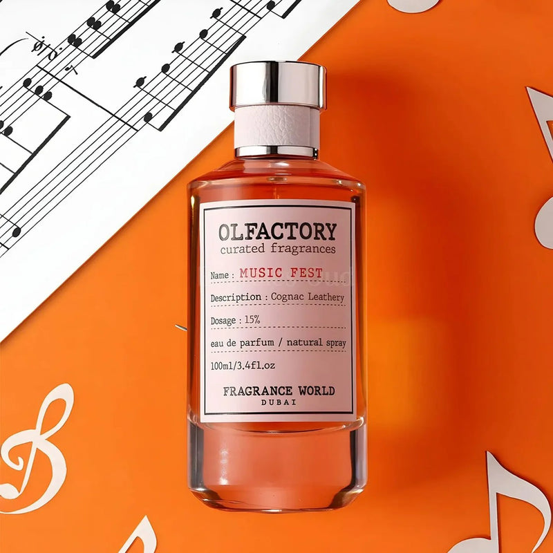 Fragrance World Olfactory Music Fest Eau de Parfum, een flesje met een warme en rokerige geur.