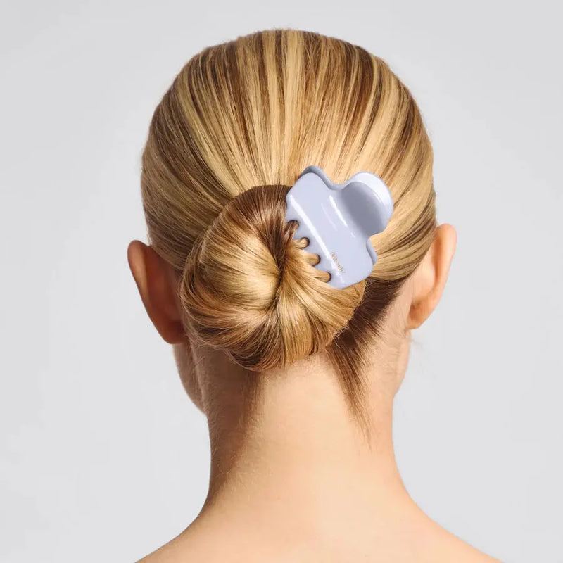 Kitsch Recycled Plastic Cloud Claw Clip Hydrangea Breeze