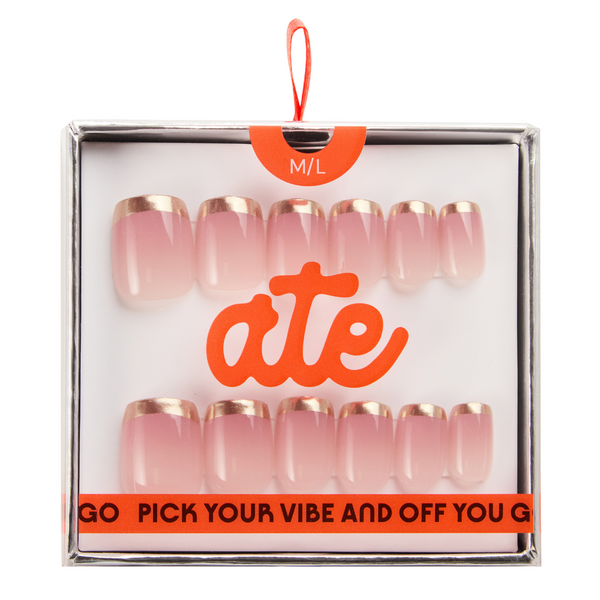 ATE Press On Nails Worth It M/L, roze press-on nagels met reflecterende chrome french tip