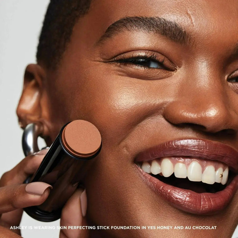 Black Opal True Color Skin Perfecting Stick Foundation SPF15 640 Suede Mocha, foto 4 van 6