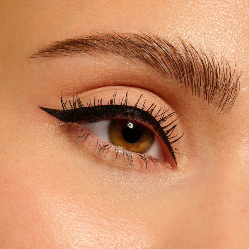 Essence Eyeliner Pen Extra Long Lasting Waterproof & Smudge Proof 01