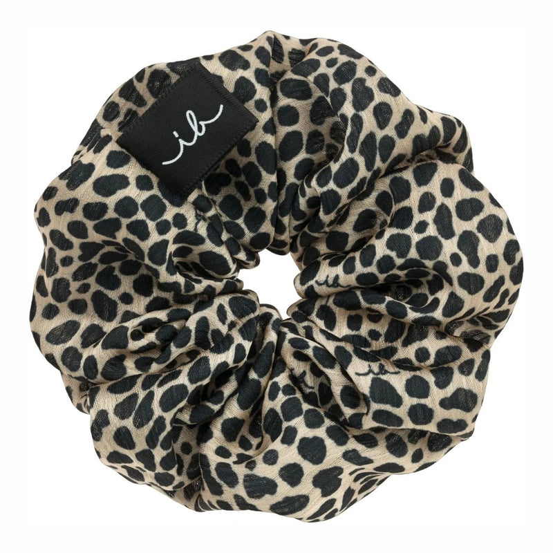 Invisibobble Sprunchie Concrete Jungle, scrunchie met luipaardprint en invisibobble spiraal