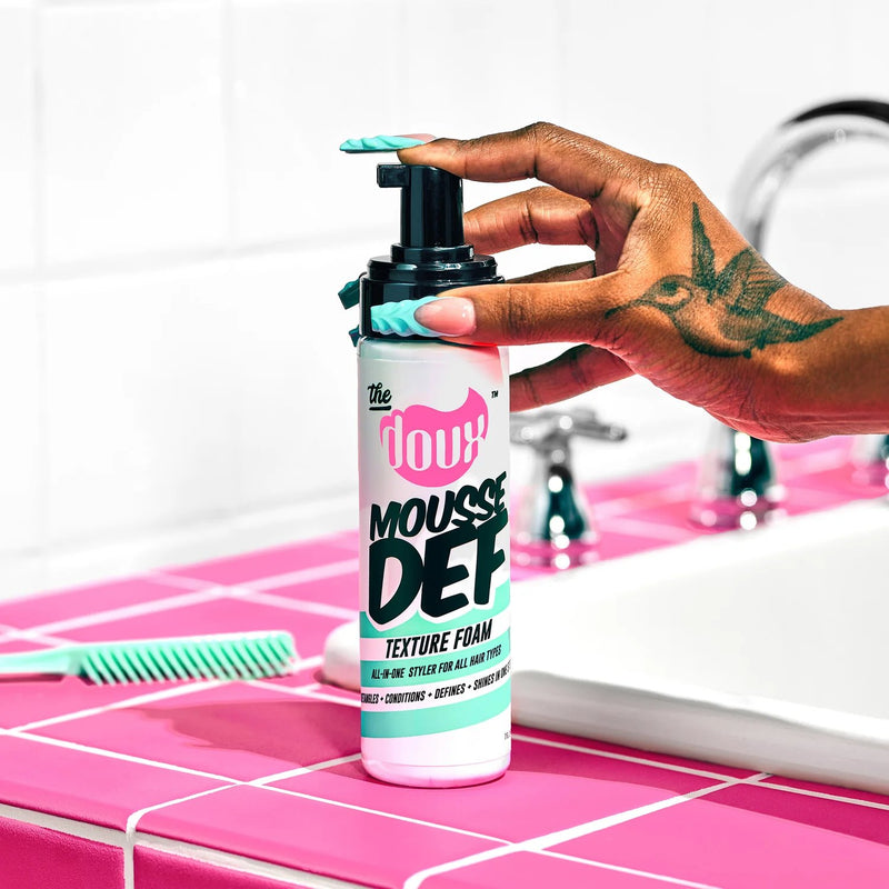 The Doux Mousse Def Texture Foam, lichtgewicht haarmousse voor definitie en hold
